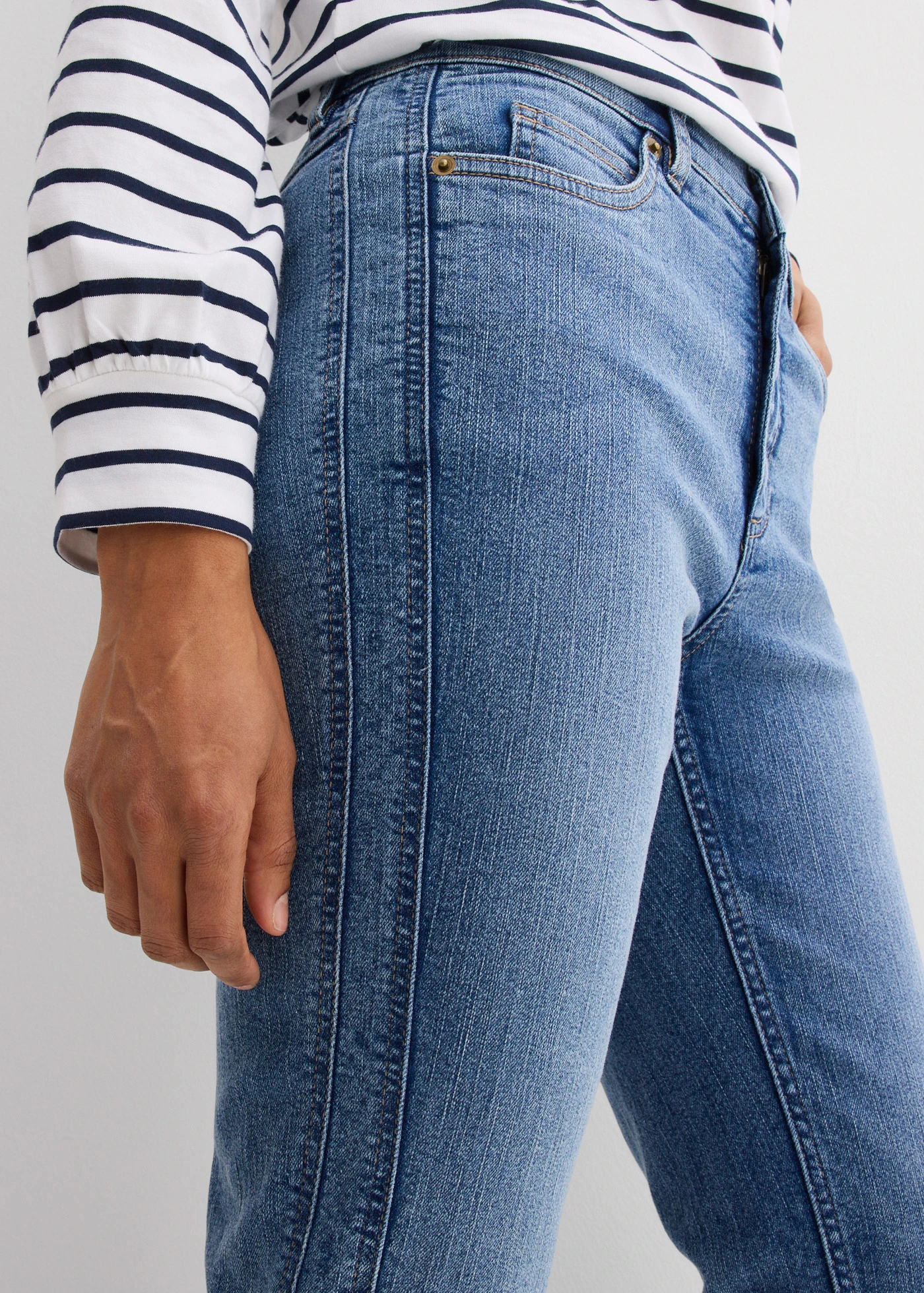 Jean droit taille haute • bleu moyen denim used • Boutique bonprix