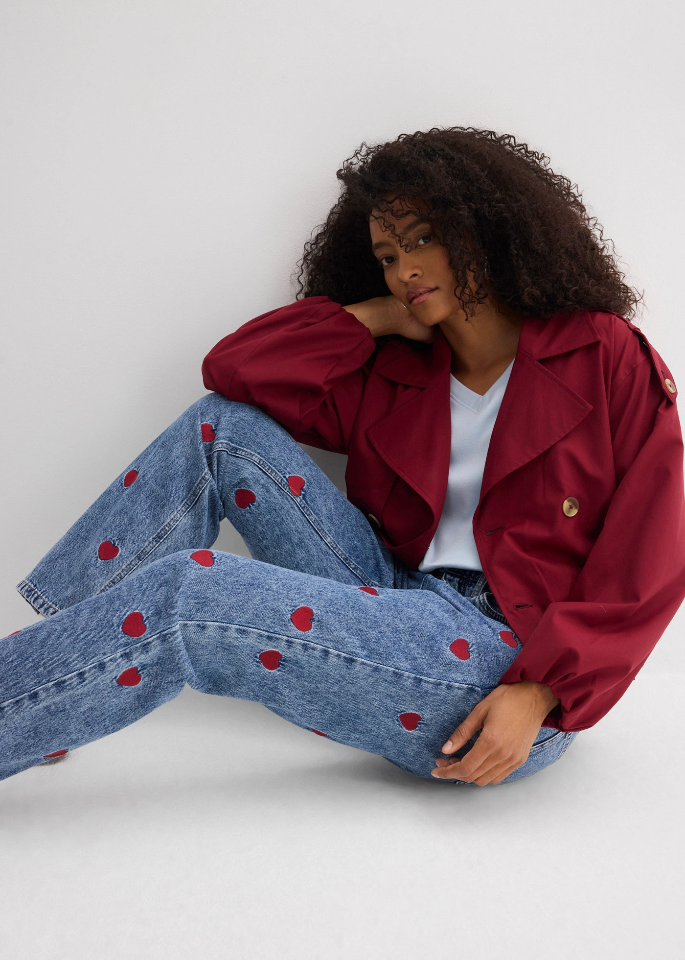 Jean droit et loose, taille haute, coton • bleu clair denim-rouge used • Boutique bonprix