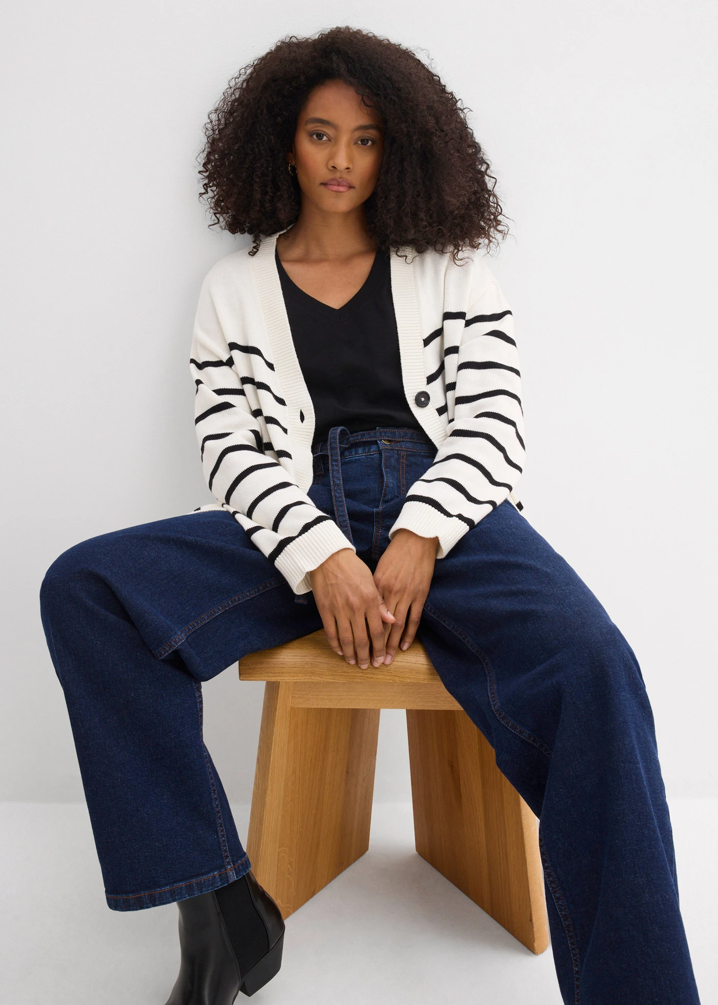 Dżinsy typu barrel, mid waist • ciemnoniebieski denim • sklep bonprix