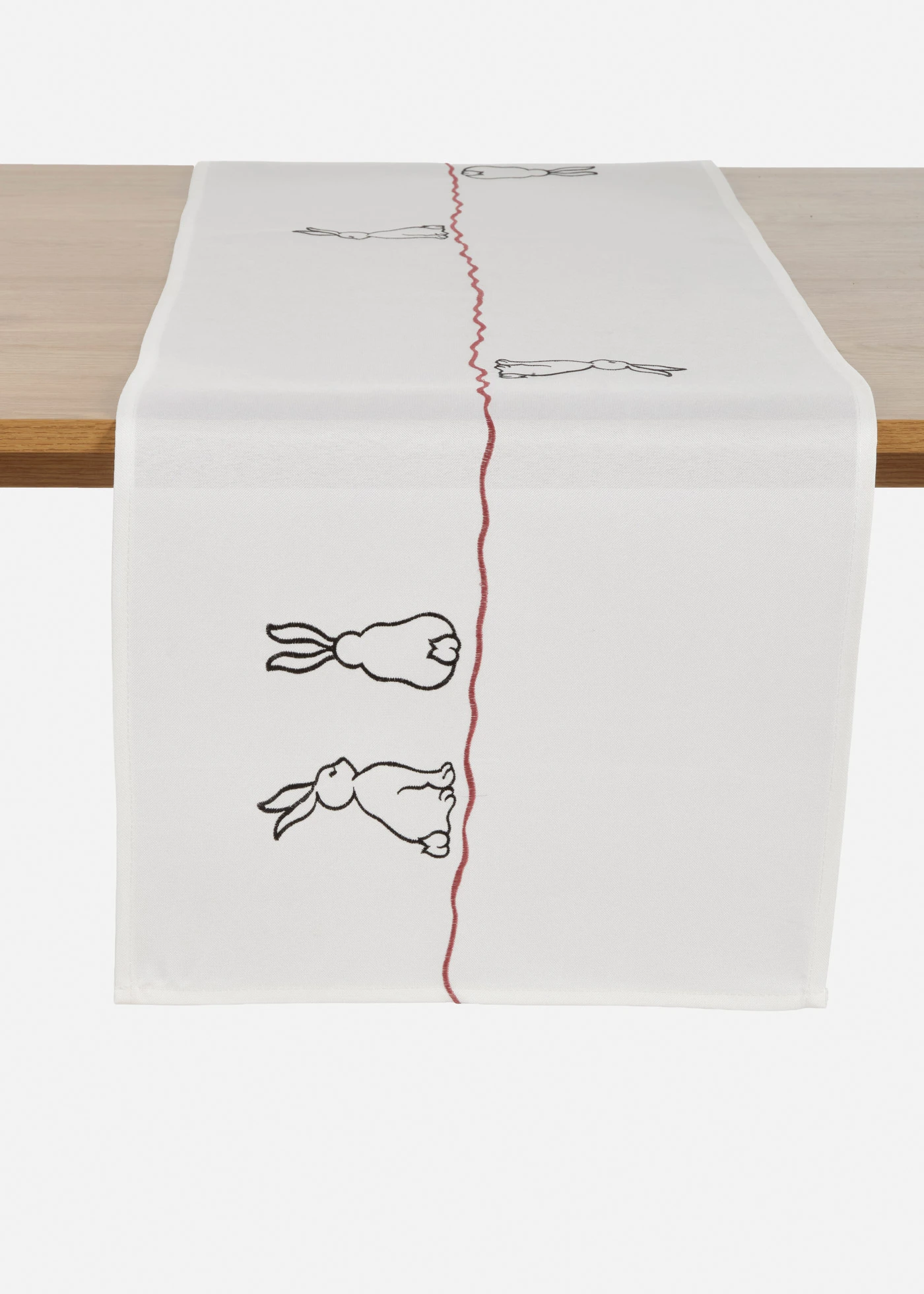 Chemin de table avec broderie de lapins • blanc-noir-rouge foncé • Boutique bonprix
