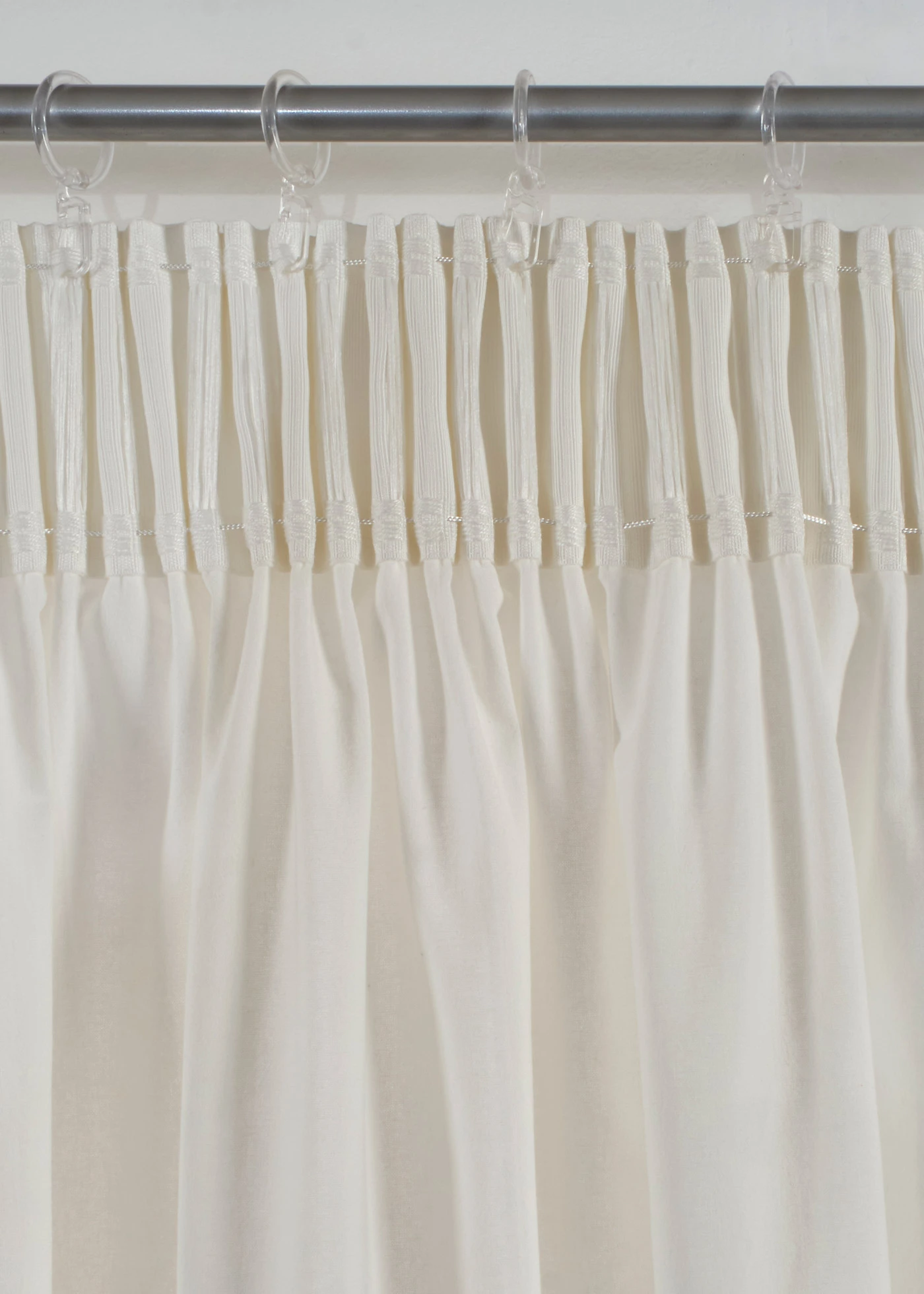 Rideau en coton à bordures brodées (1 pce) • crème • Boutique bonprix