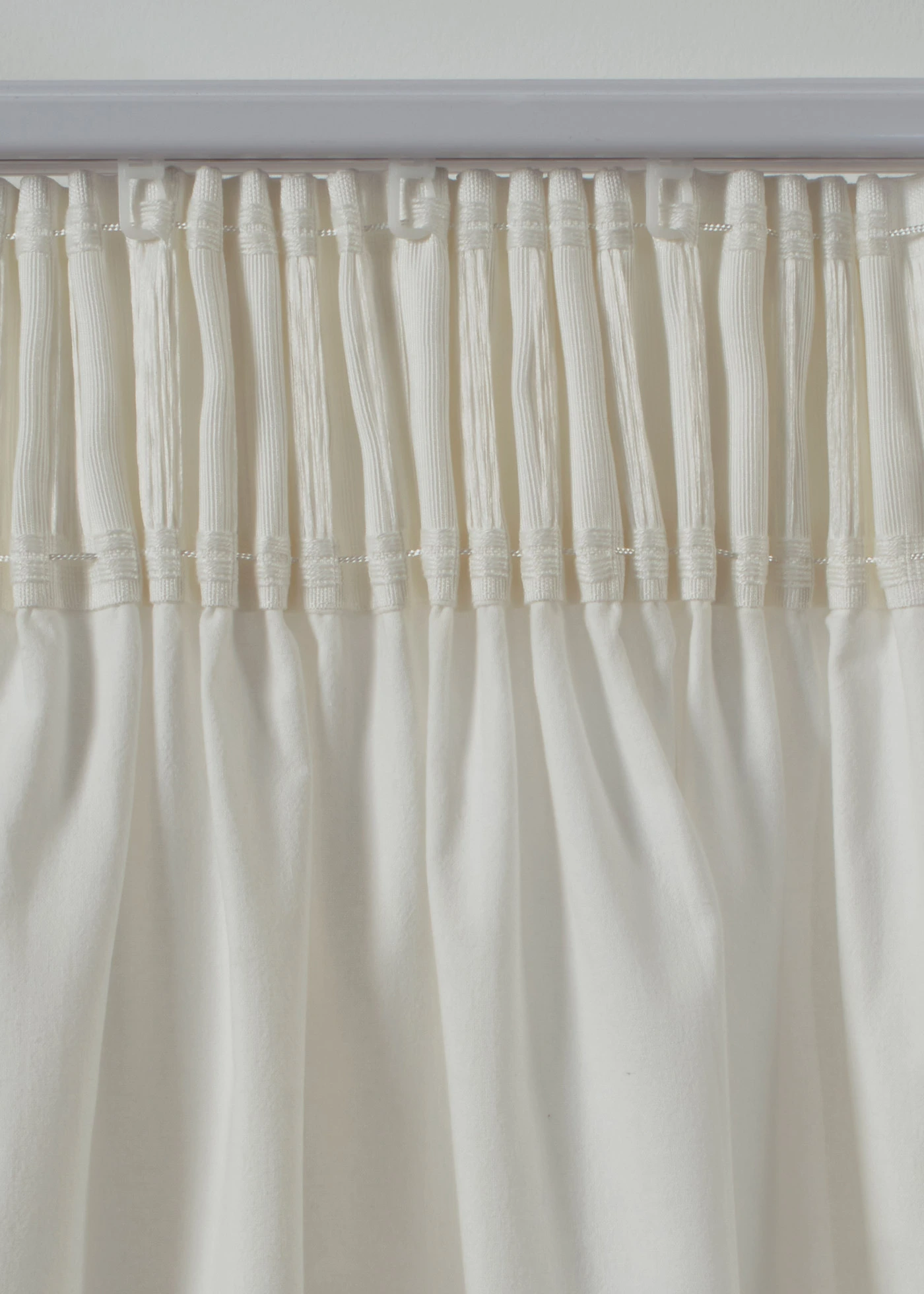 Rideau en coton à bordures brodées (1 pce) • crème • Boutique bonprix