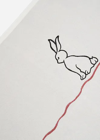 Chemin de table imprimé lapins • blanc-noir-rouge foncé • Boutique bonprix