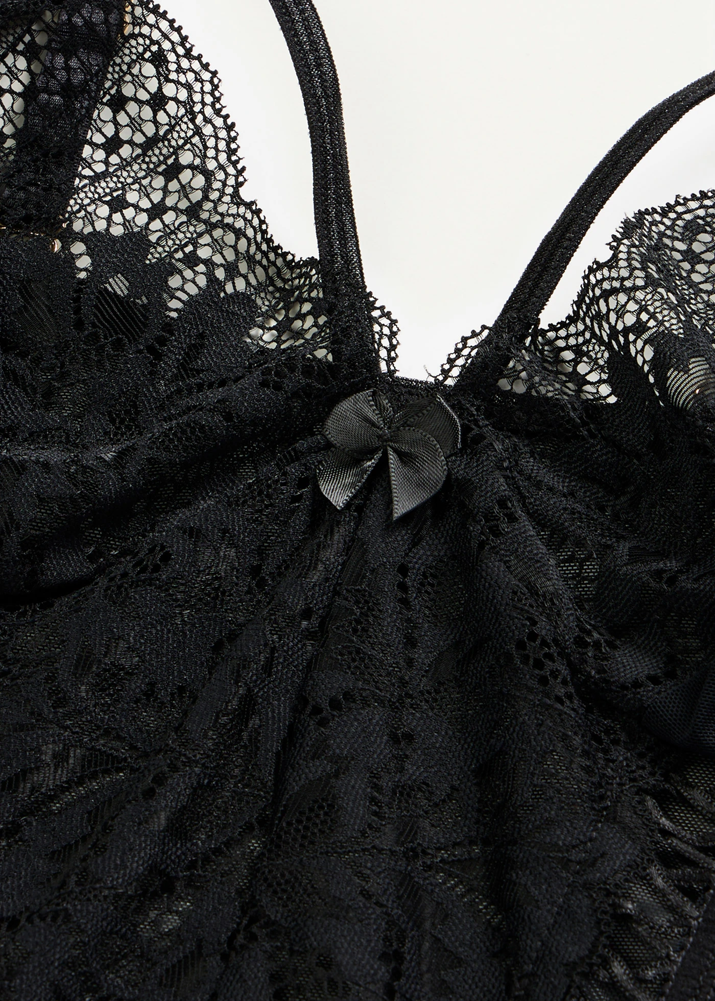 Top porte-jarretelles et string (ens. 2 pces) • noir • Boutique bonprix