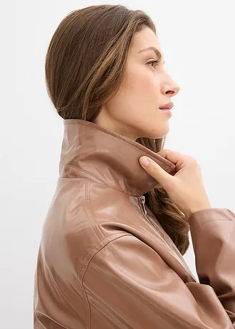 Veste enduite courte • marron • Boutique bonprix