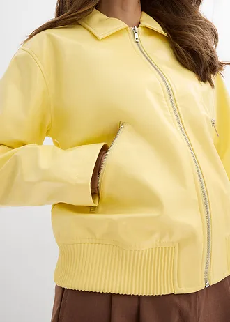 Veste enduite courte • jaune clair • Boutique bonprix