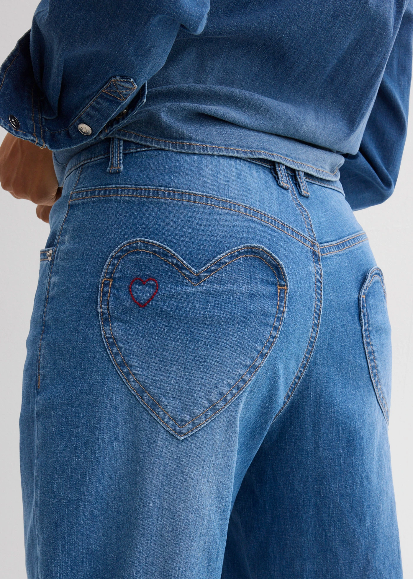 Blugi barrel High Waist • bleu denim uzat • magazin bonprix