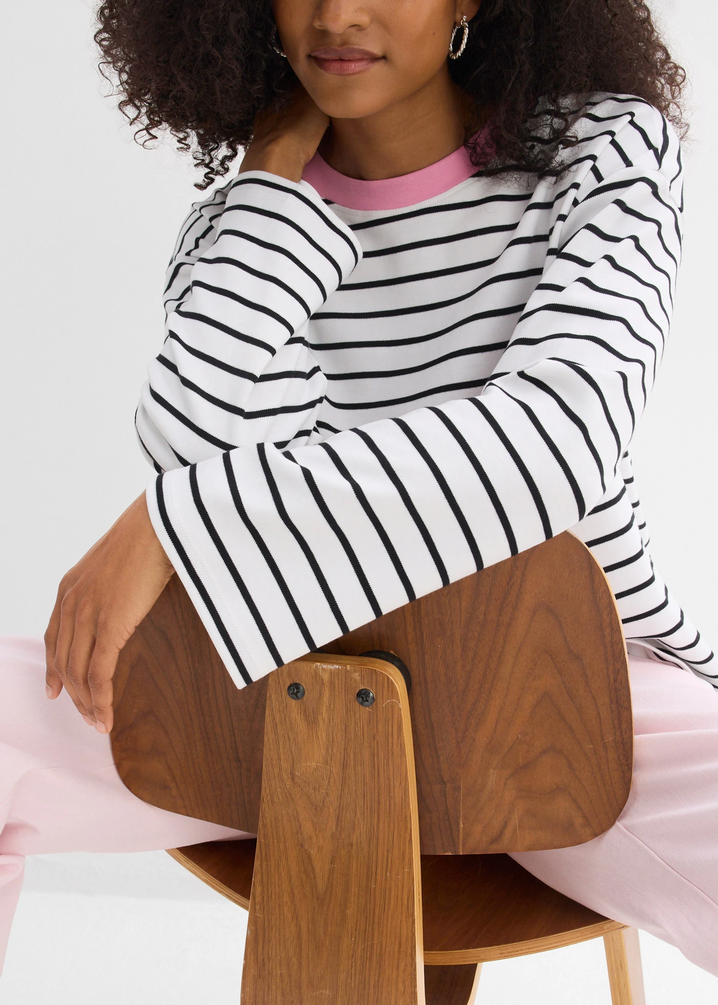 Bluză oversized cu mâneci lungi din bumbac organic 100% • alb-negru-roz dungat • magazin bonprix