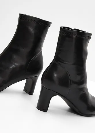 Enkellaarsjes met flexibele schacht • zwart • bonprix online shop