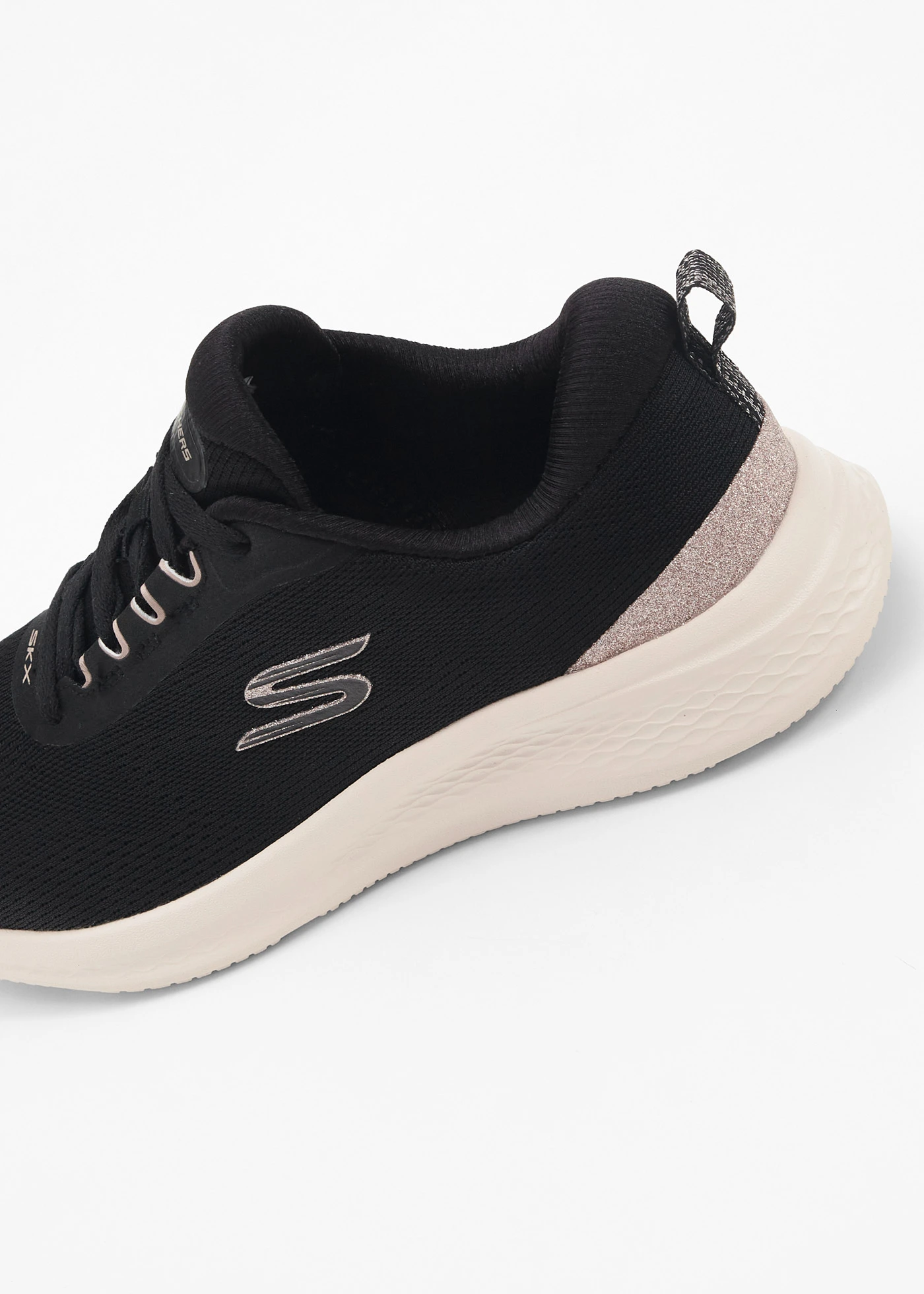 Tenisky značky Skechers s paměťovou pěnou • černá • bonprix obchod