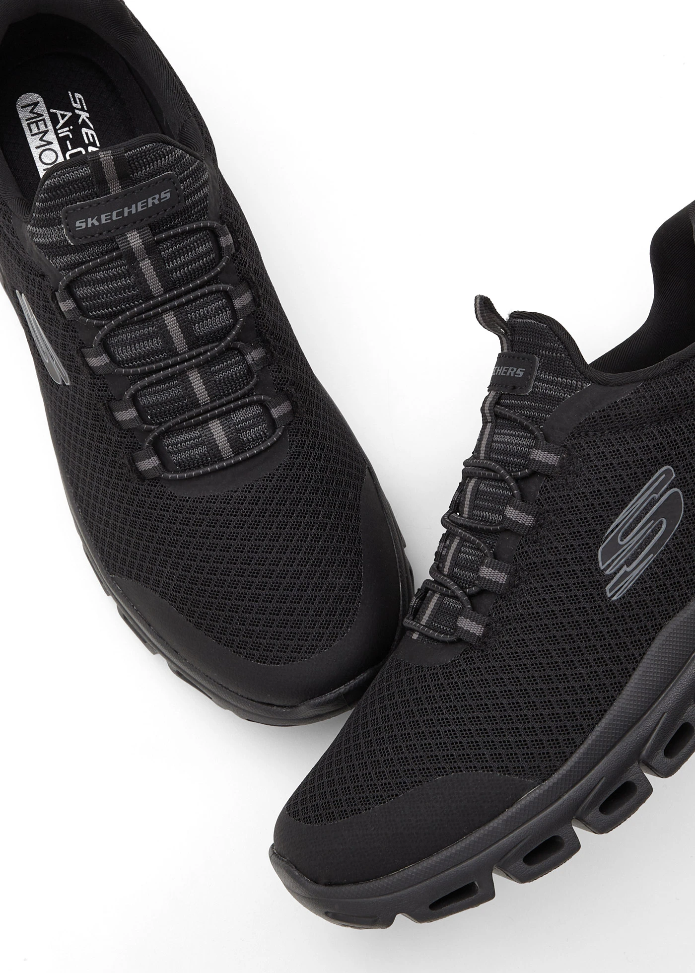 Wygodne, wsuwane sneakersy marki Sketchers z pianką z pamięcią • czarny • sklep bonprix