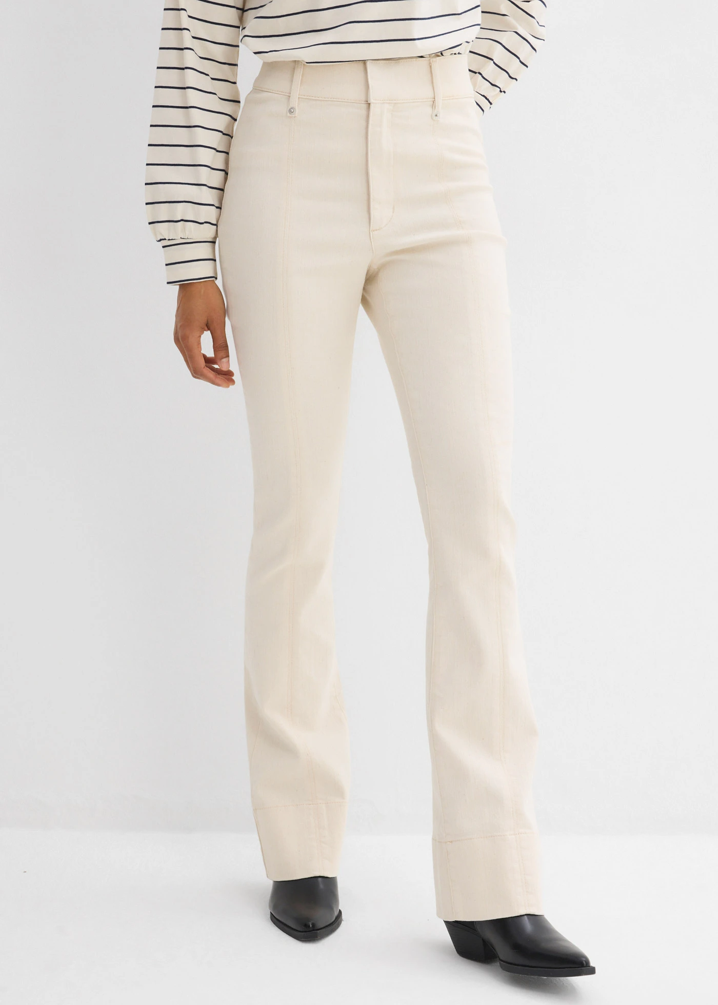 High waist bootcut jeans • ongeverfd • bonprix online shop