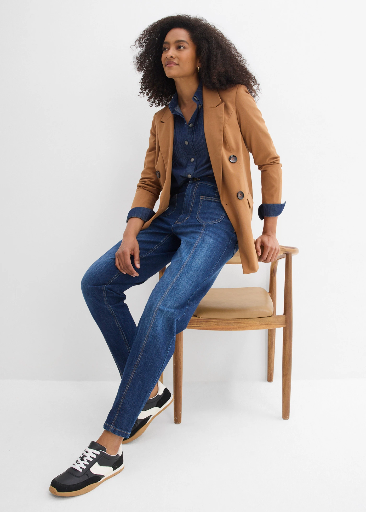 Jean mom taille haute, raccourci • bleu foncé denim used • Boutique bonprix