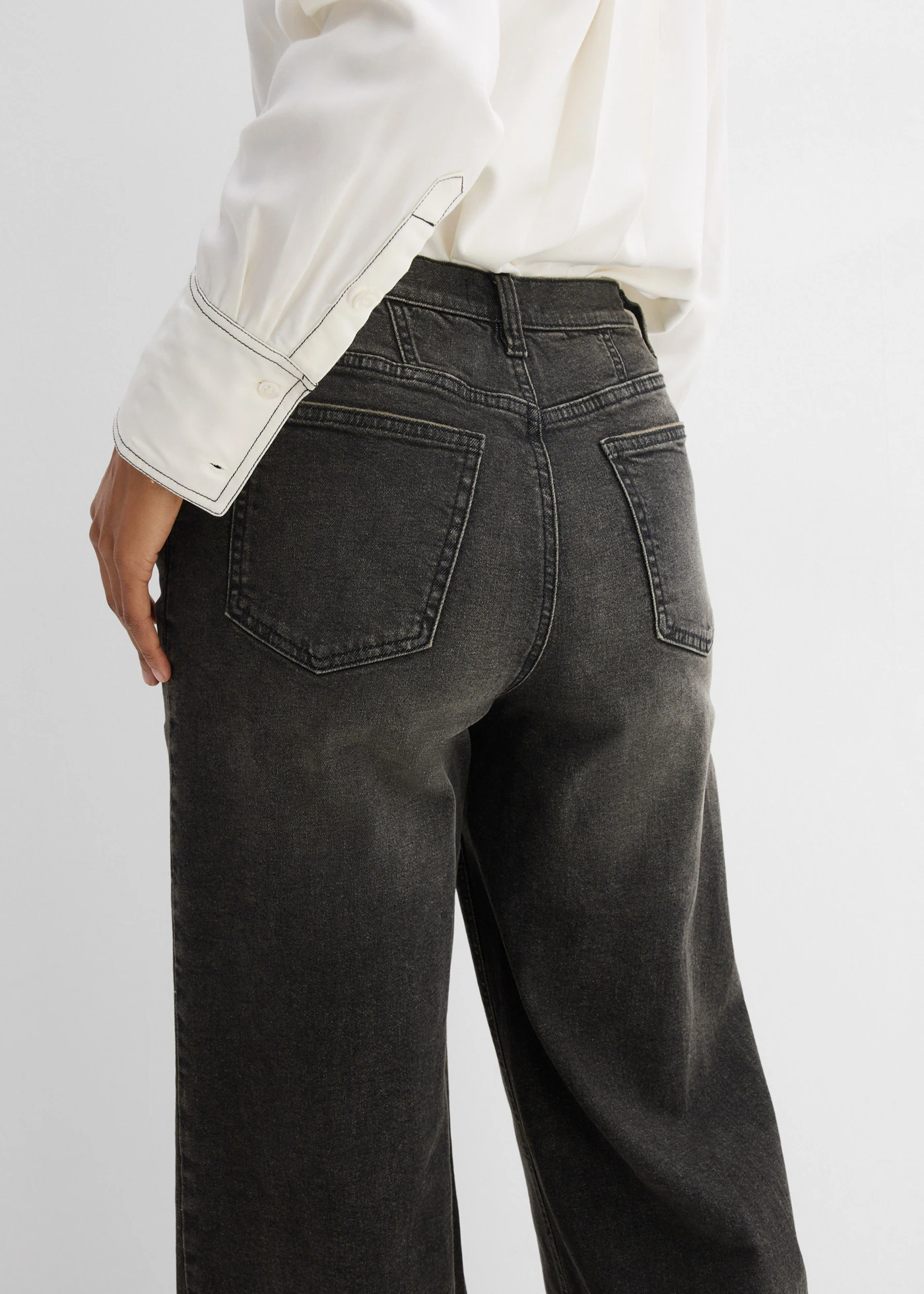 Džínsy, Loose, rovné, vysoký pás • sivá denim used • obchod bonprix