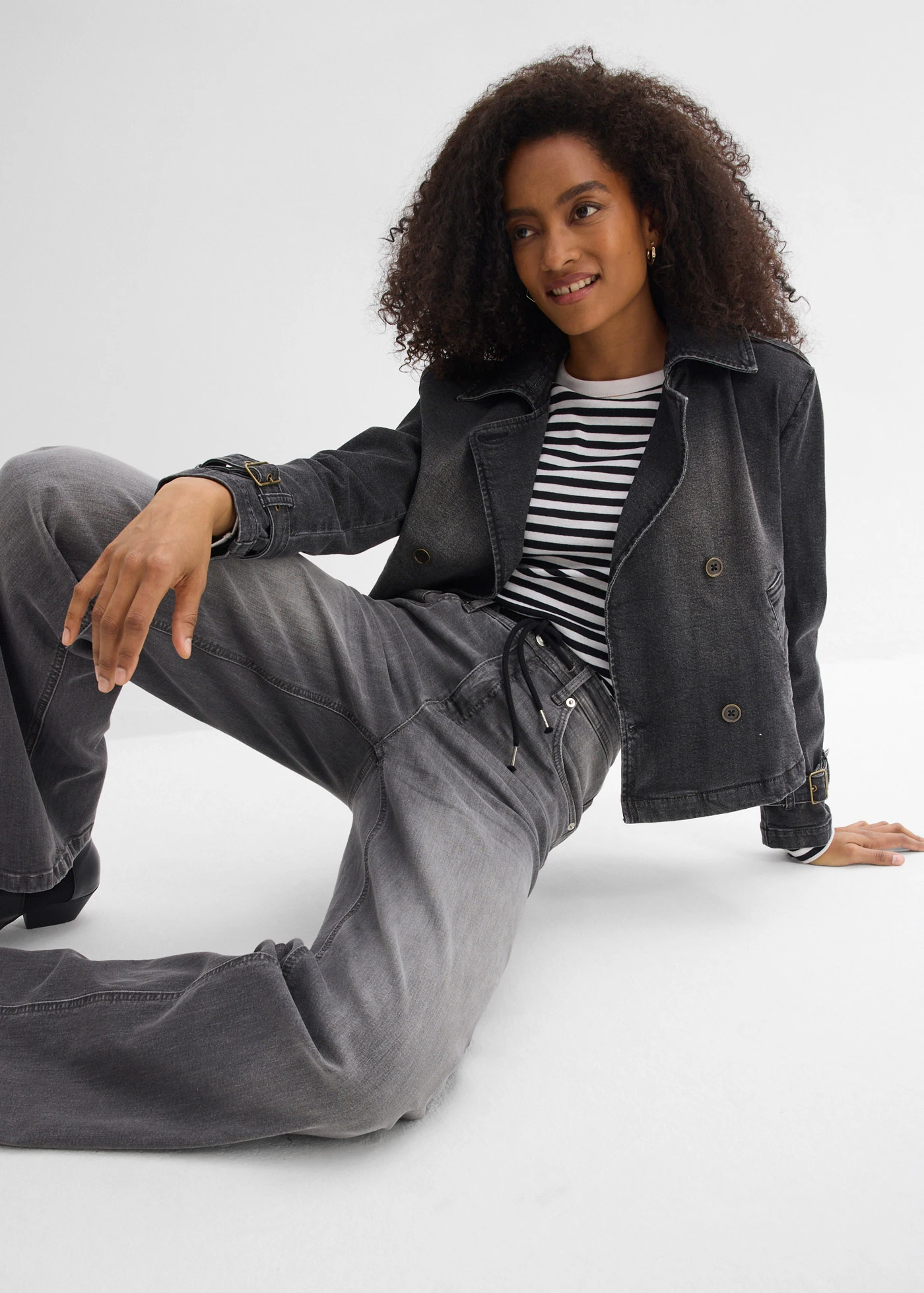 Blugi drepți Loose, High Waist • gri denim uzat • magazin bonprix