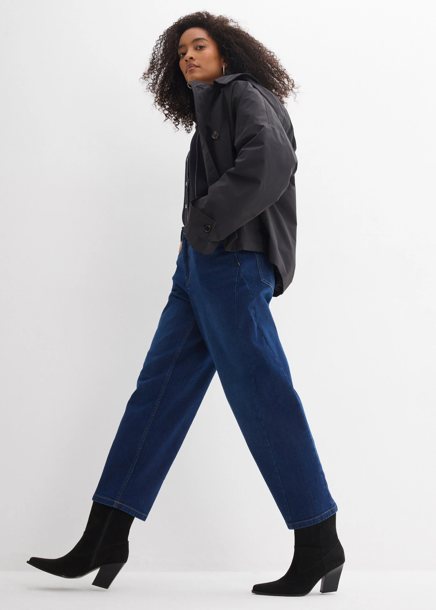 Blugi barrel, Mid Waist, bumbac organic • bleumarin denim uzat • magazin bonprix