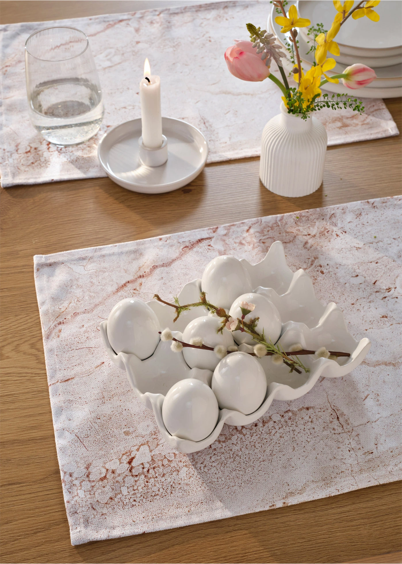 Lot de 6 œufs déco avec support • blanc • Boutique bonprix