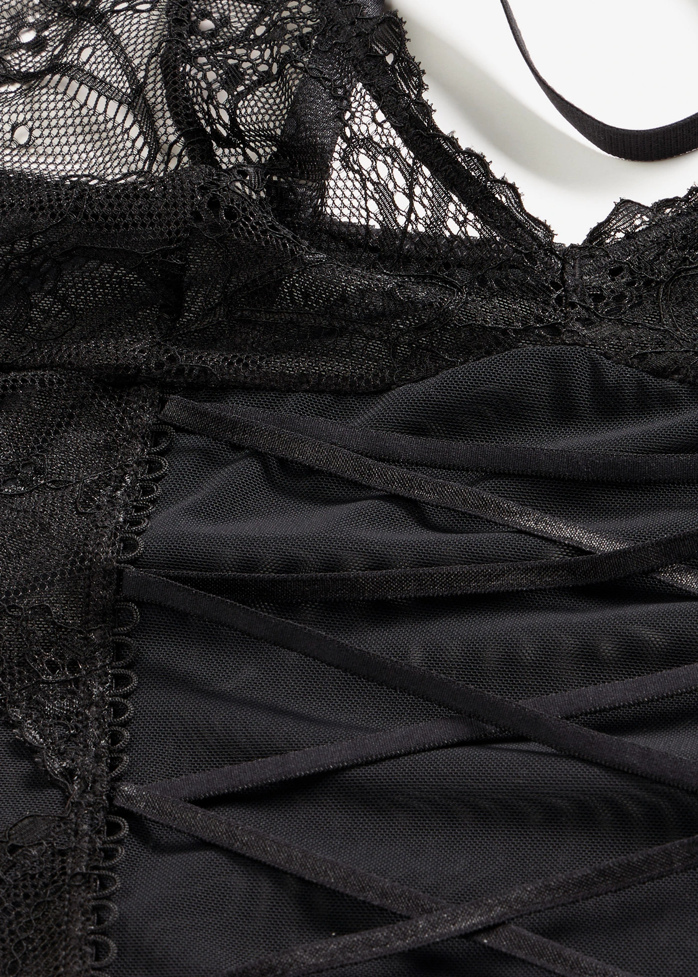 Top porte-jarretelles et string ouvert (ens. 2 pces) • noir • Boutique bonprix