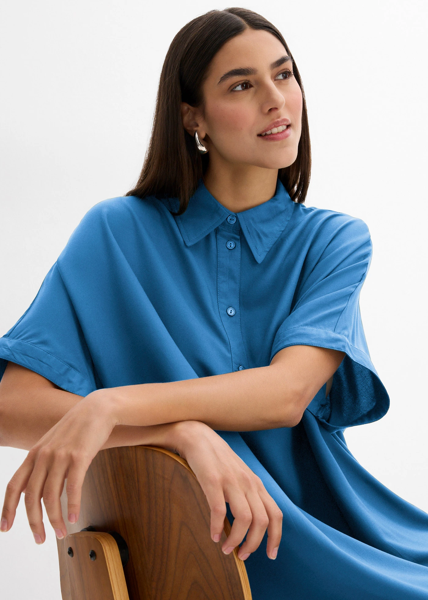 Blousejurk van fijne viscose • middenblauw • bonprix online shop