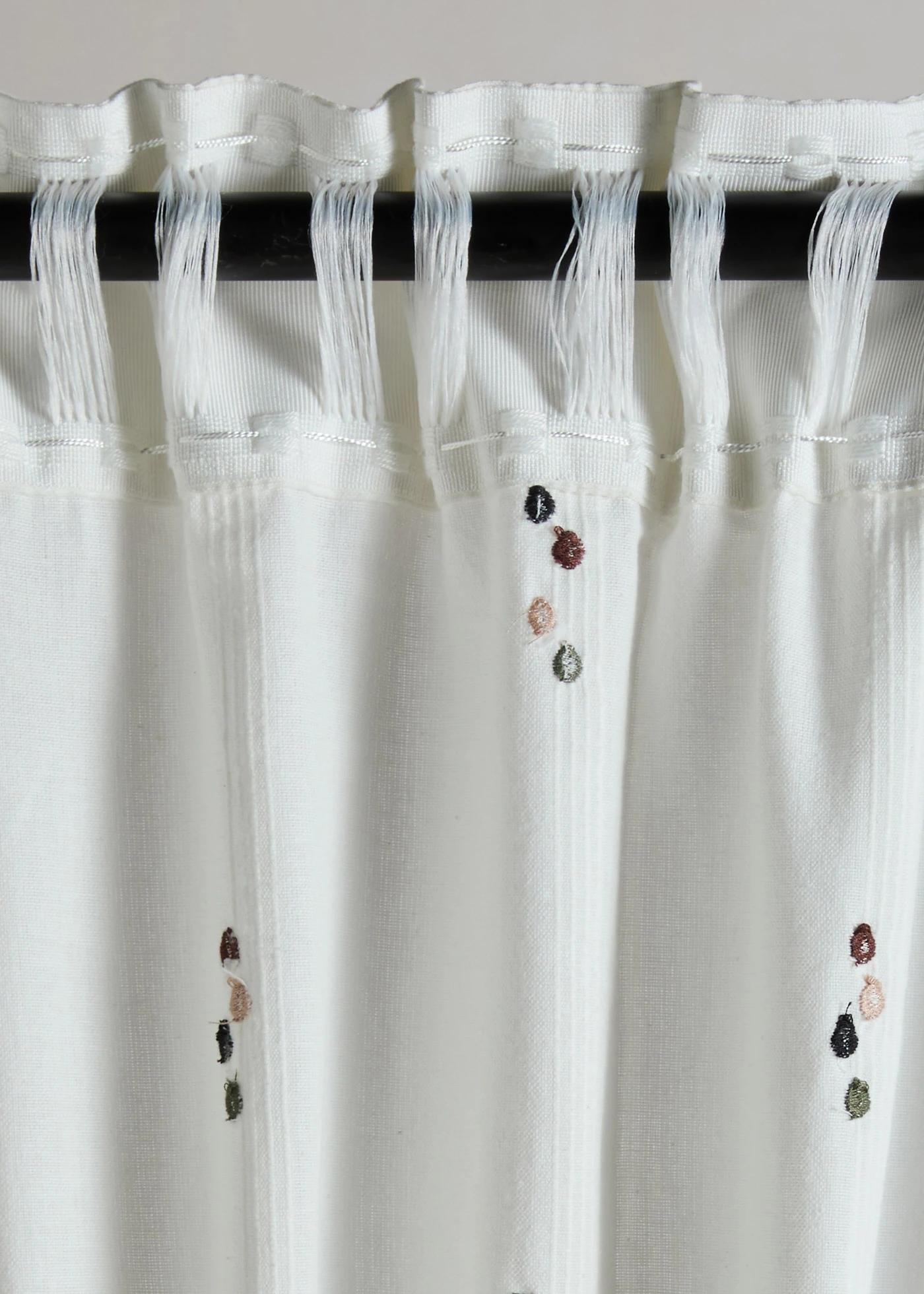 Draperie din bumbac organic țesut, cu puncte (1 buc.) • crem-gri-bej-negru-verde închis • magazin bonprix