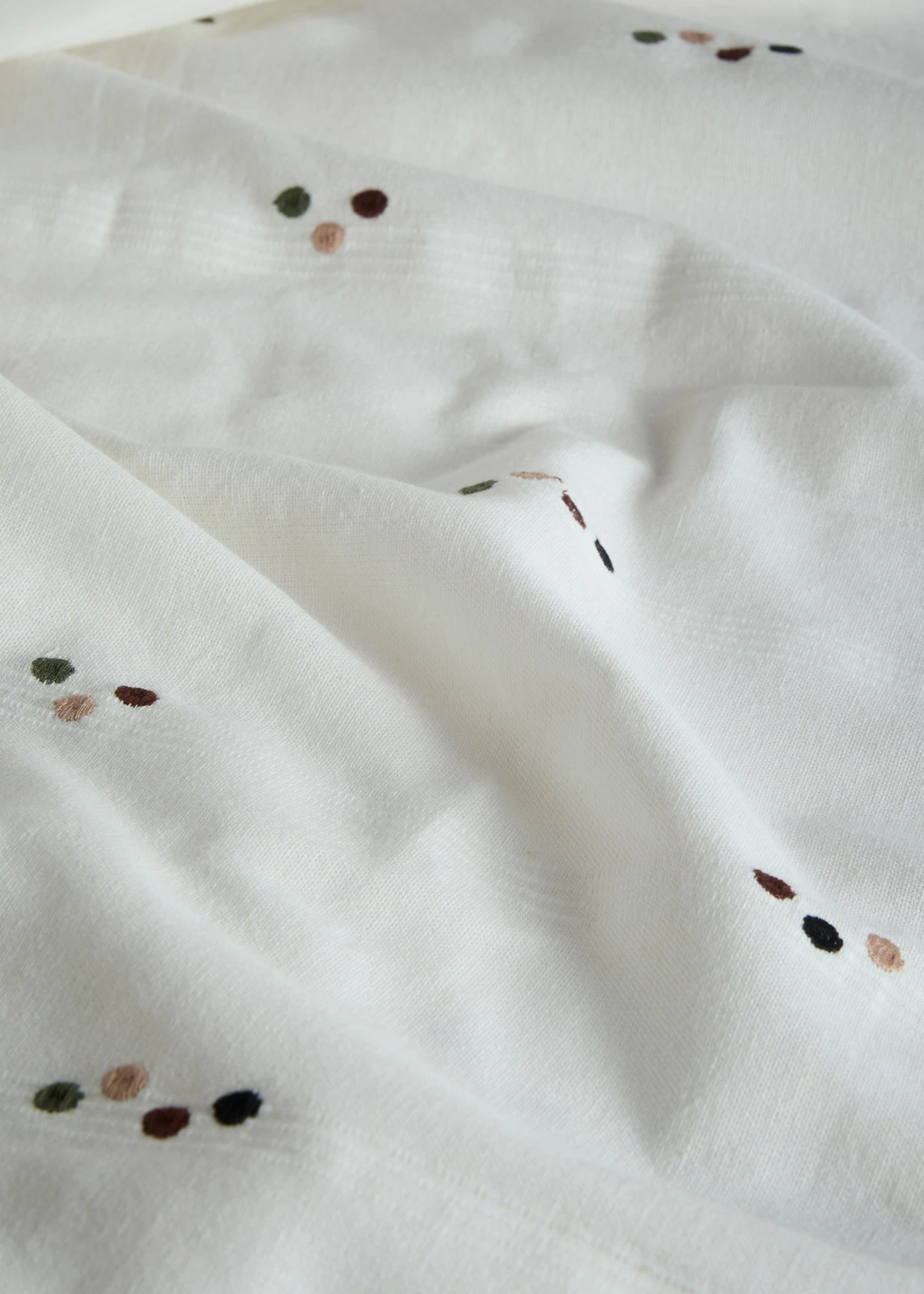 Draperie din bumbac organic țesut, cu puncte (1 buc.) • crem-gri-bej-negru-verde închis • magazin bonprix