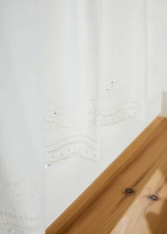 Vitrážková záclona s výšivkou bio bavlna • krémová biela • obchod bonprix