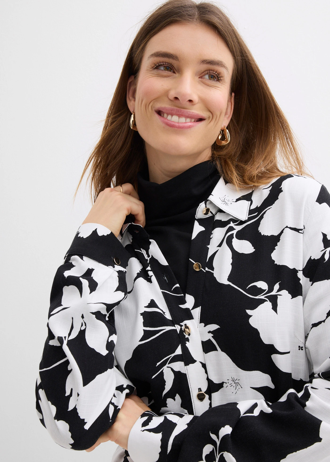 Blousejurk van soepele viscose • zwart-wit gebloemd • bonprix online shop