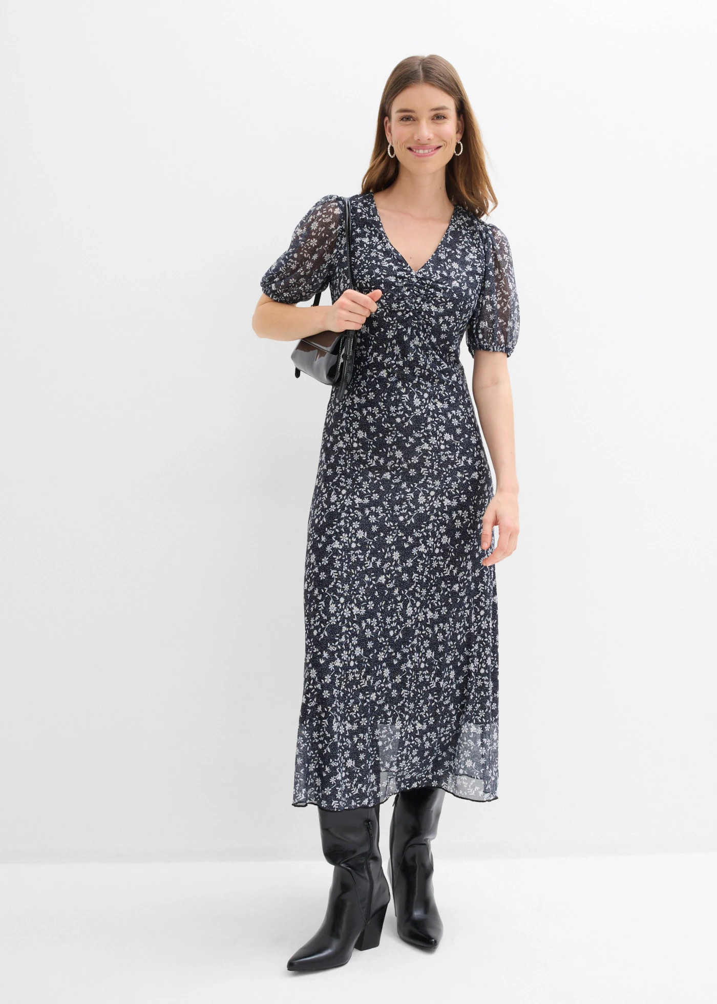 Rochie din jerse din mesh fin • negru-ecru floral • magazin bonprix