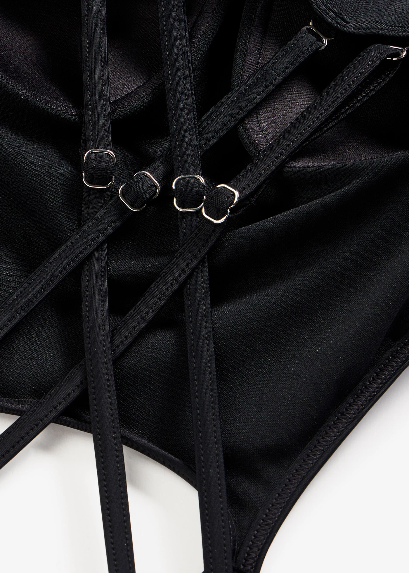 Maillot 1 pièce avec empiècement mesh • noir • Boutique bonprix