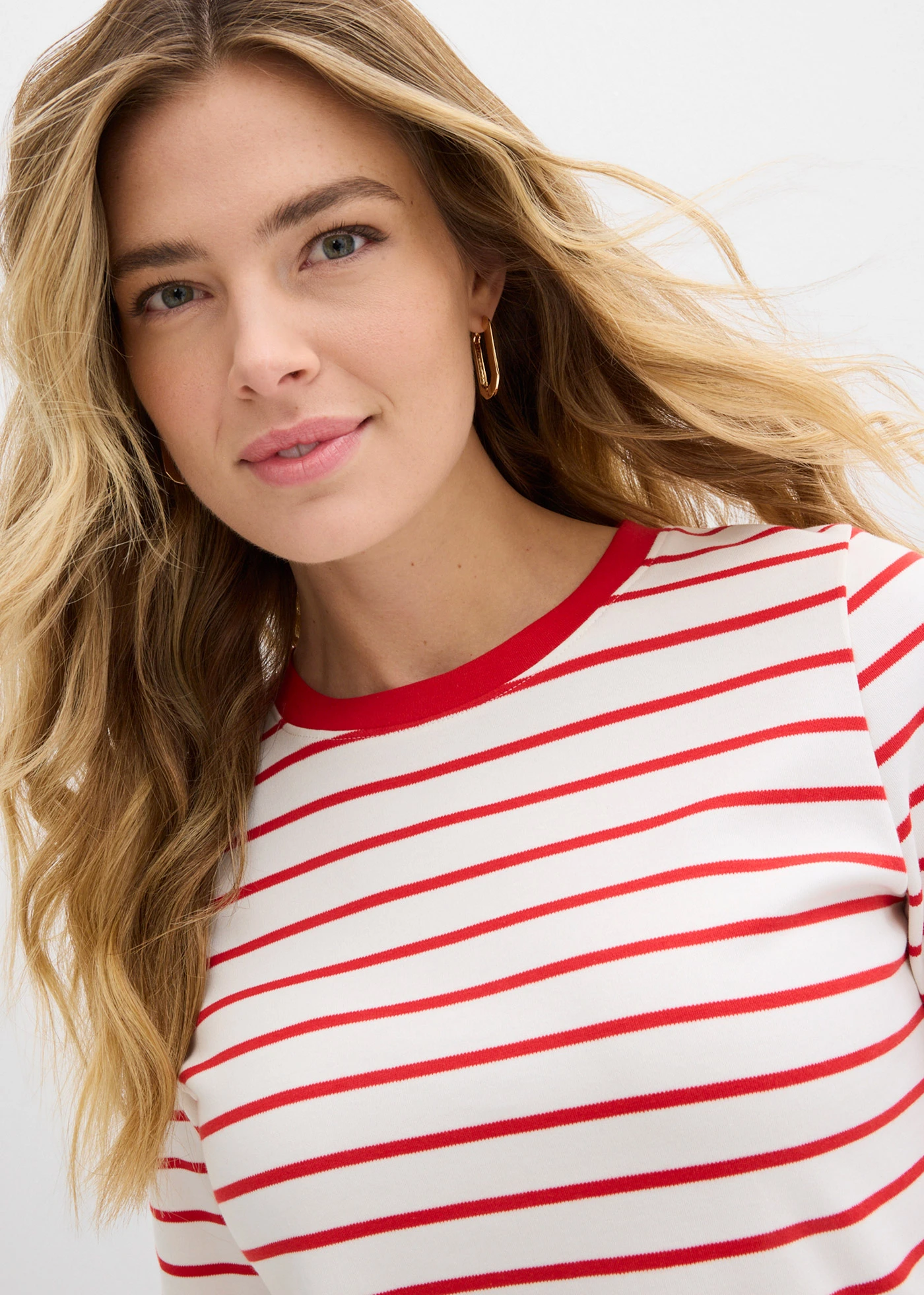 Tricou din bumbac organic 100% greu • ecru/roşu-căpşună dungat • magazin bonprix