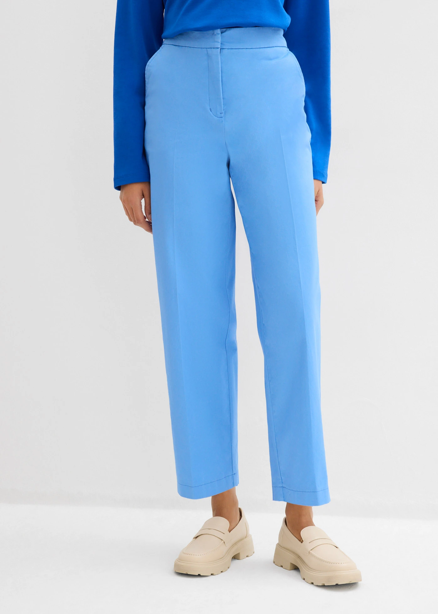 Chino van katoenen twill • middenblauw • bonprix online shop