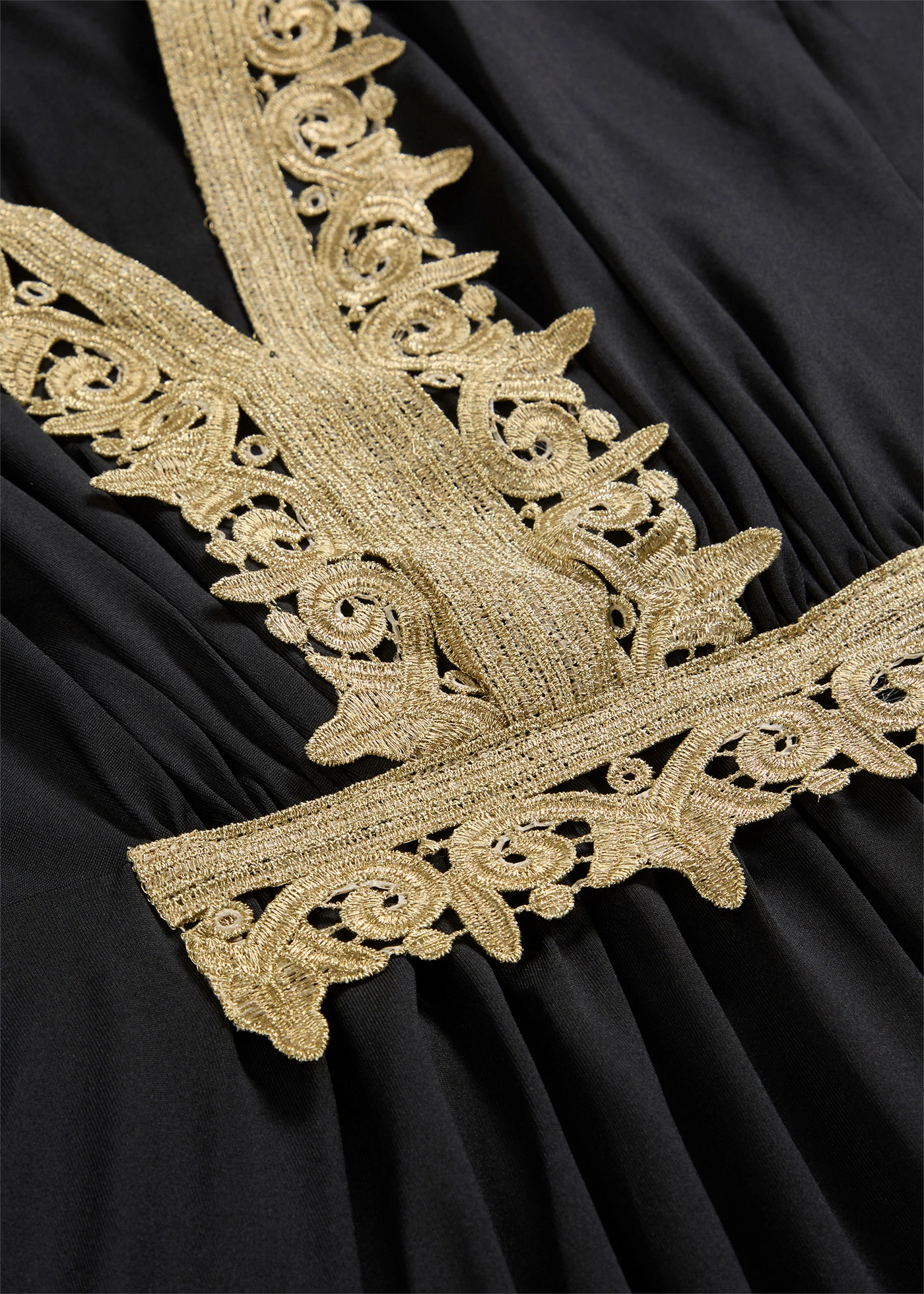 Robe midi à dentelle • noir • Boutique bonprix