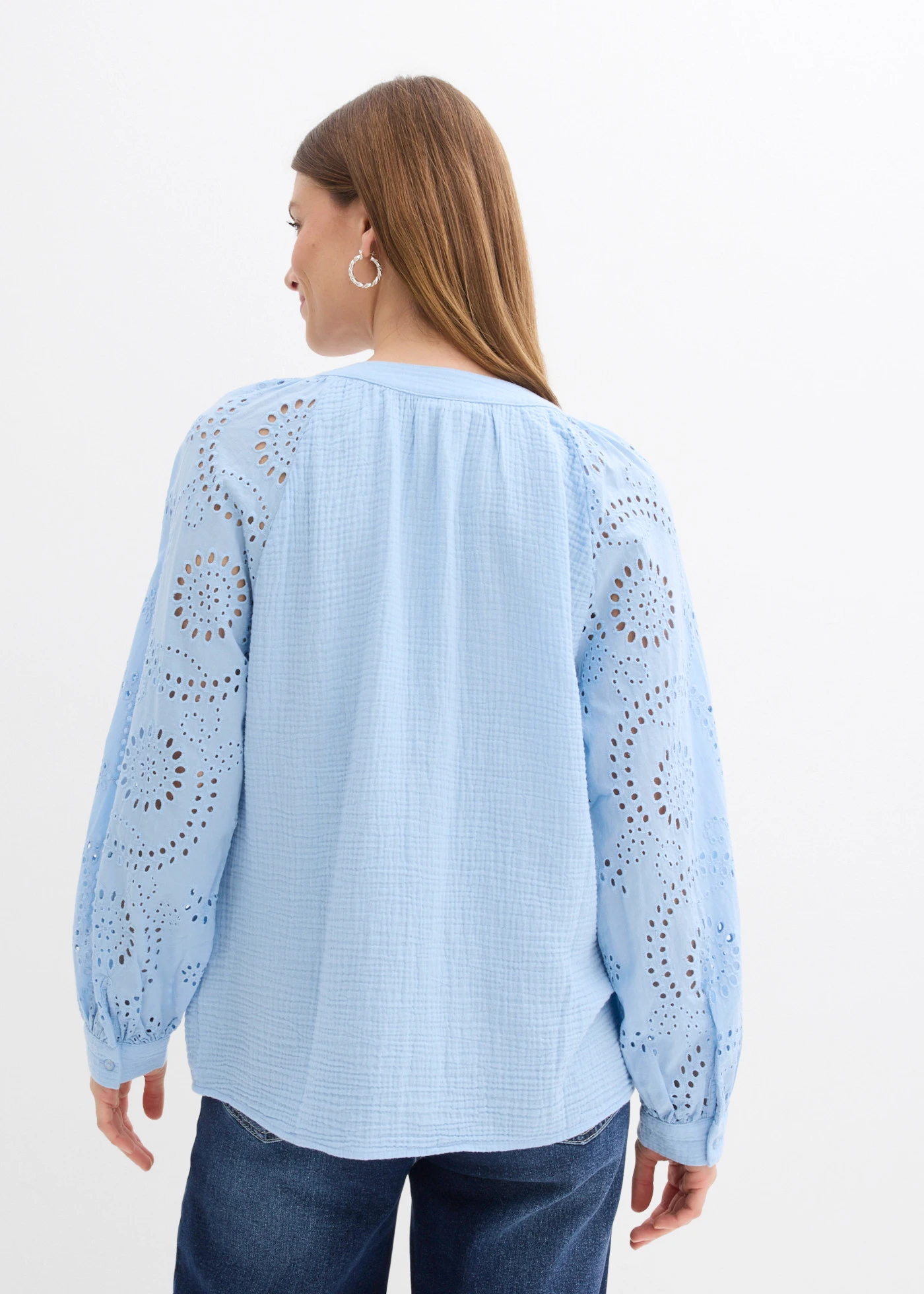 Tuniekblouse van luchtige mousseline • lichtblauw • bonprix online shop