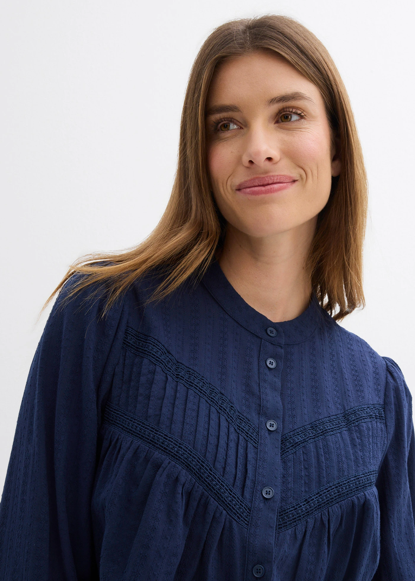 Chemisier brodé en coton • bleu foncé • Boutique bonprix