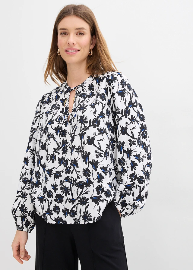 Blouse van gestructureerde crinkle • wolwit-zwart gebloemd • product-page.page-title-suffix