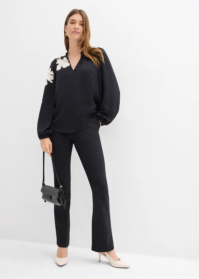 Tuniekblouse van soepel satijn, Kleur: zwart gebloemd