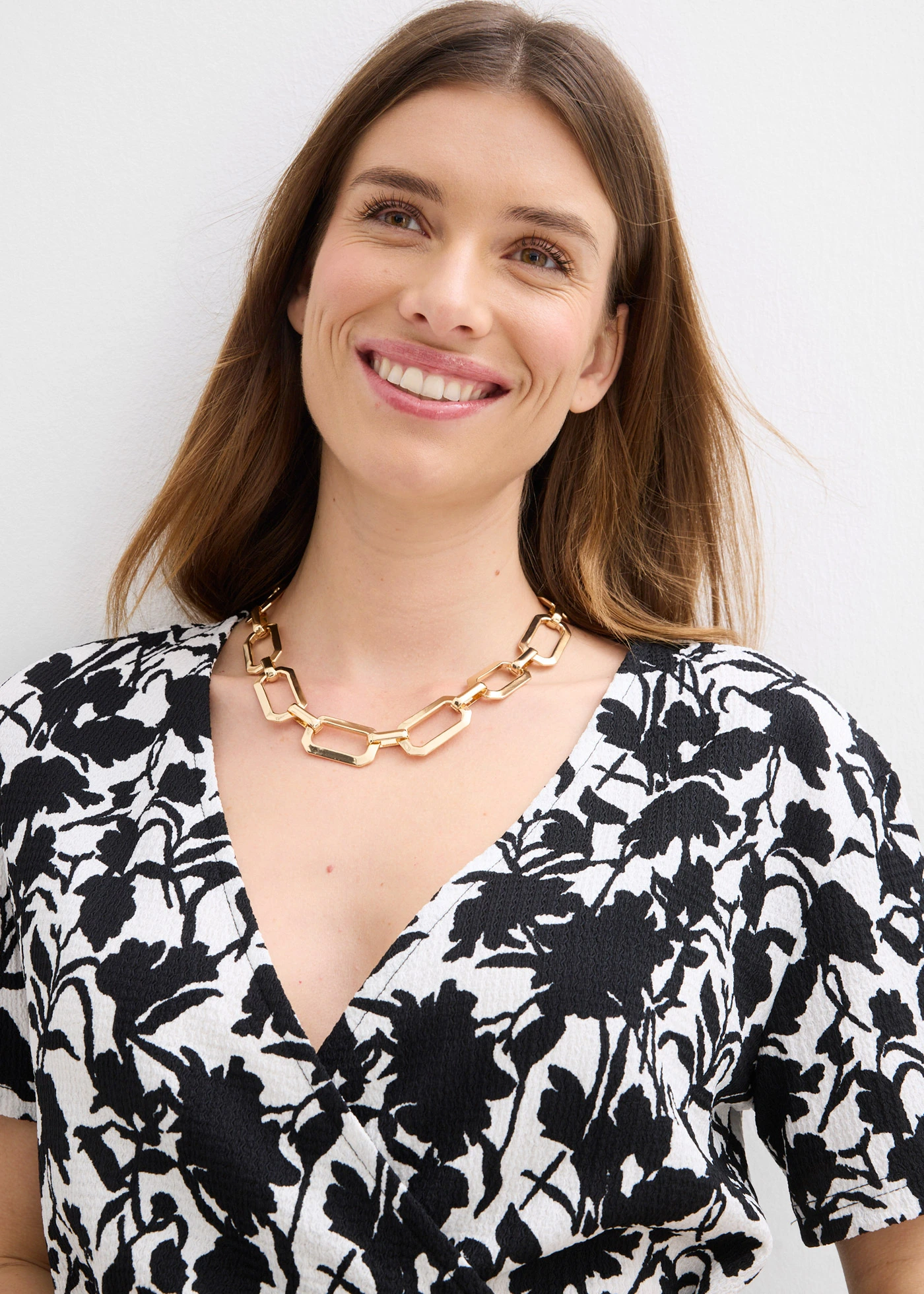 Shirt met print • wit-zwart gebloemd • bonprix online shop