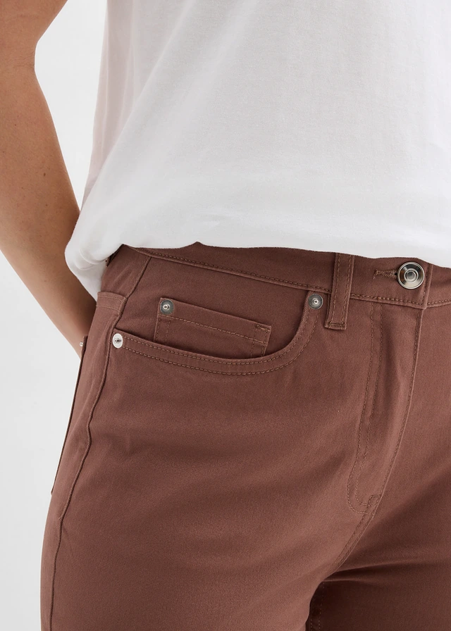7/8-os sztreccsnadrág, High Waist • gesztenyebarna • bonprix áruház