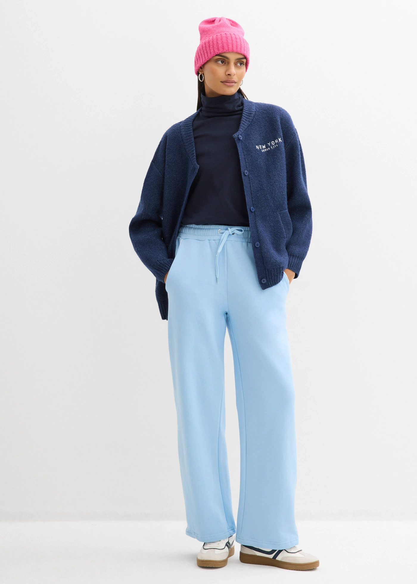 Pantalon sweat • bleu clair/bleu foncé • Boutique bonprix