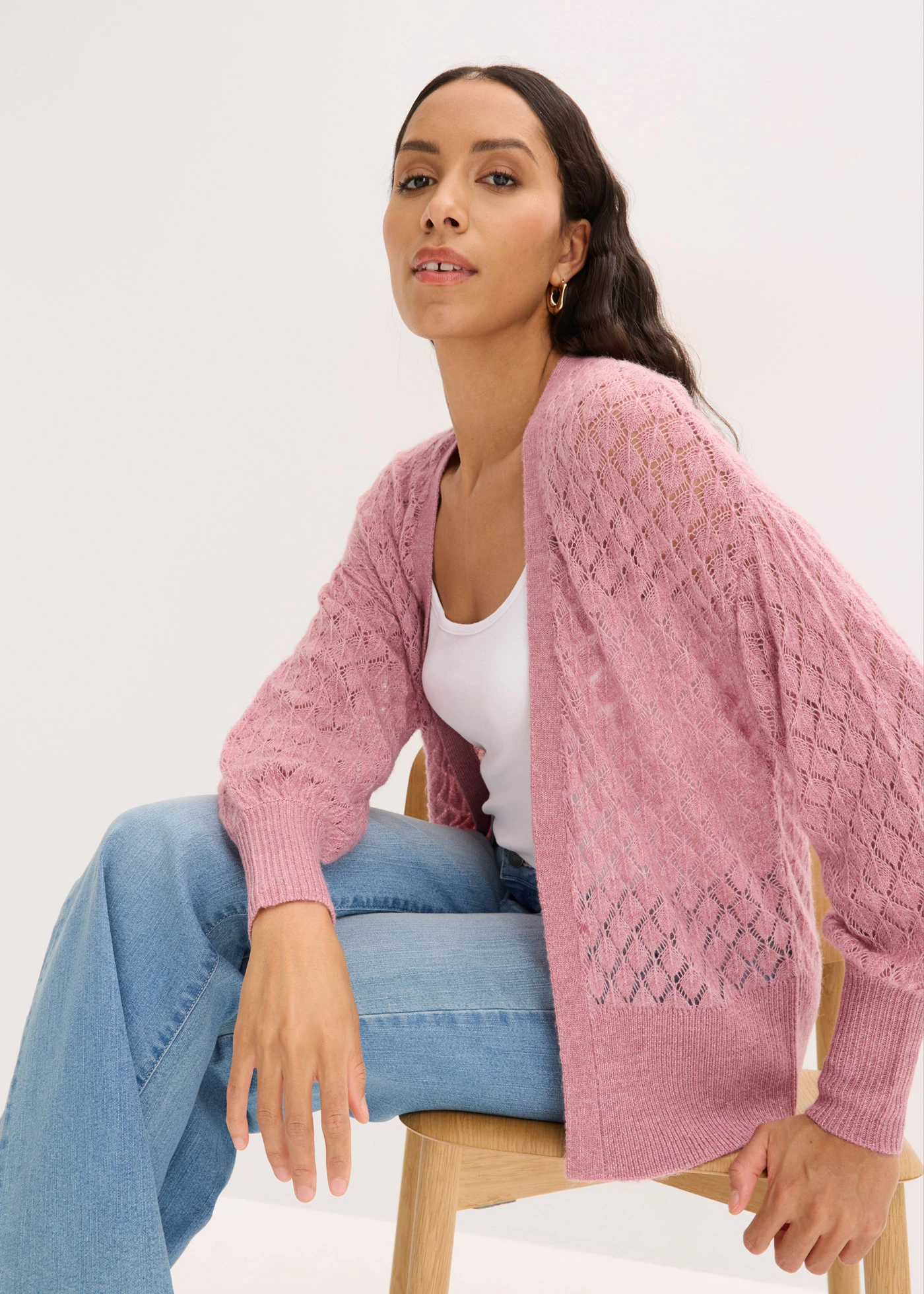 Gilet en maille ajourée • mauve • Boutique bonprix