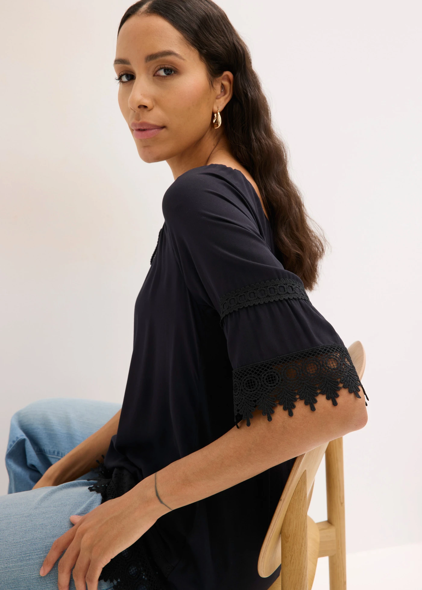 Tunika csipkével, puha viszkózból • fekete • bonprix áruház