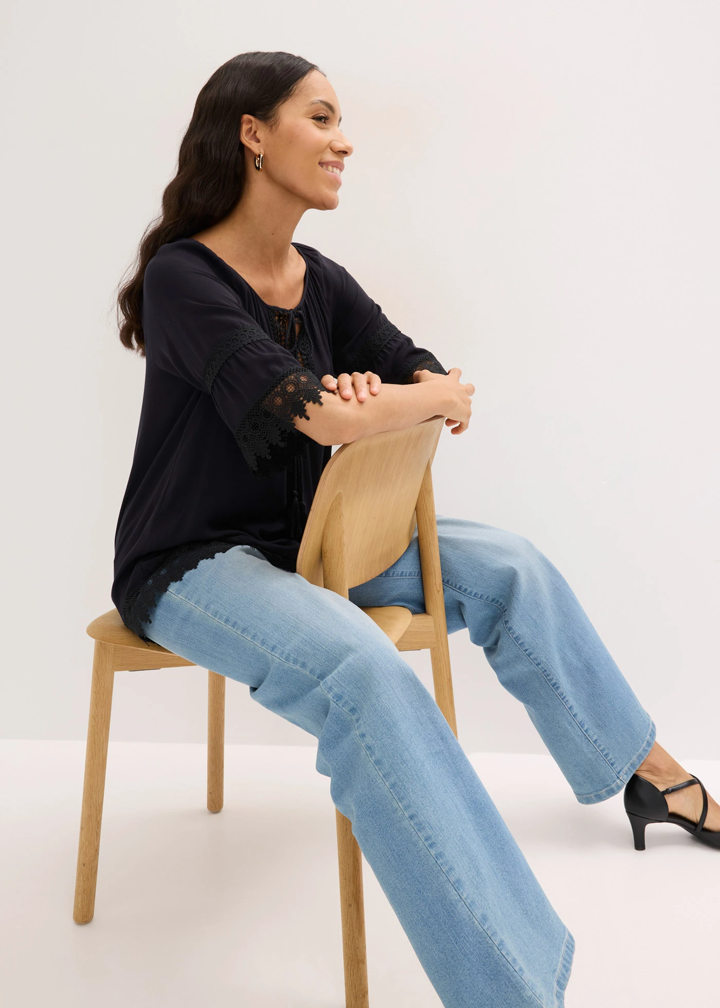 Tuniek met kant van zachte viscose • zwart • bonprix online shop