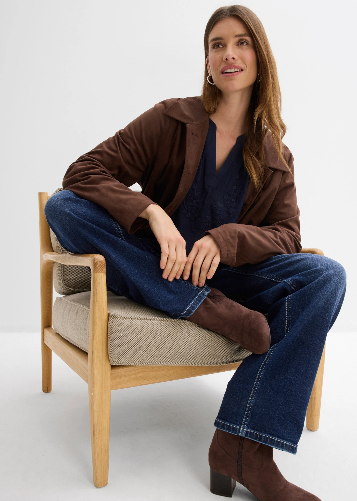 Bluzka z krótkim rękawem ze strukturalnego materiału • granatowy • sklep bonprix