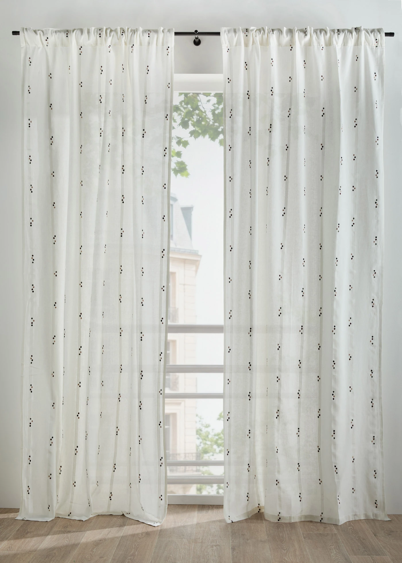 Draperie din bumbac organic țesut, cu puncte (1 buc.) • crem-gri-bej-negru-verde închis • magazin bonprix