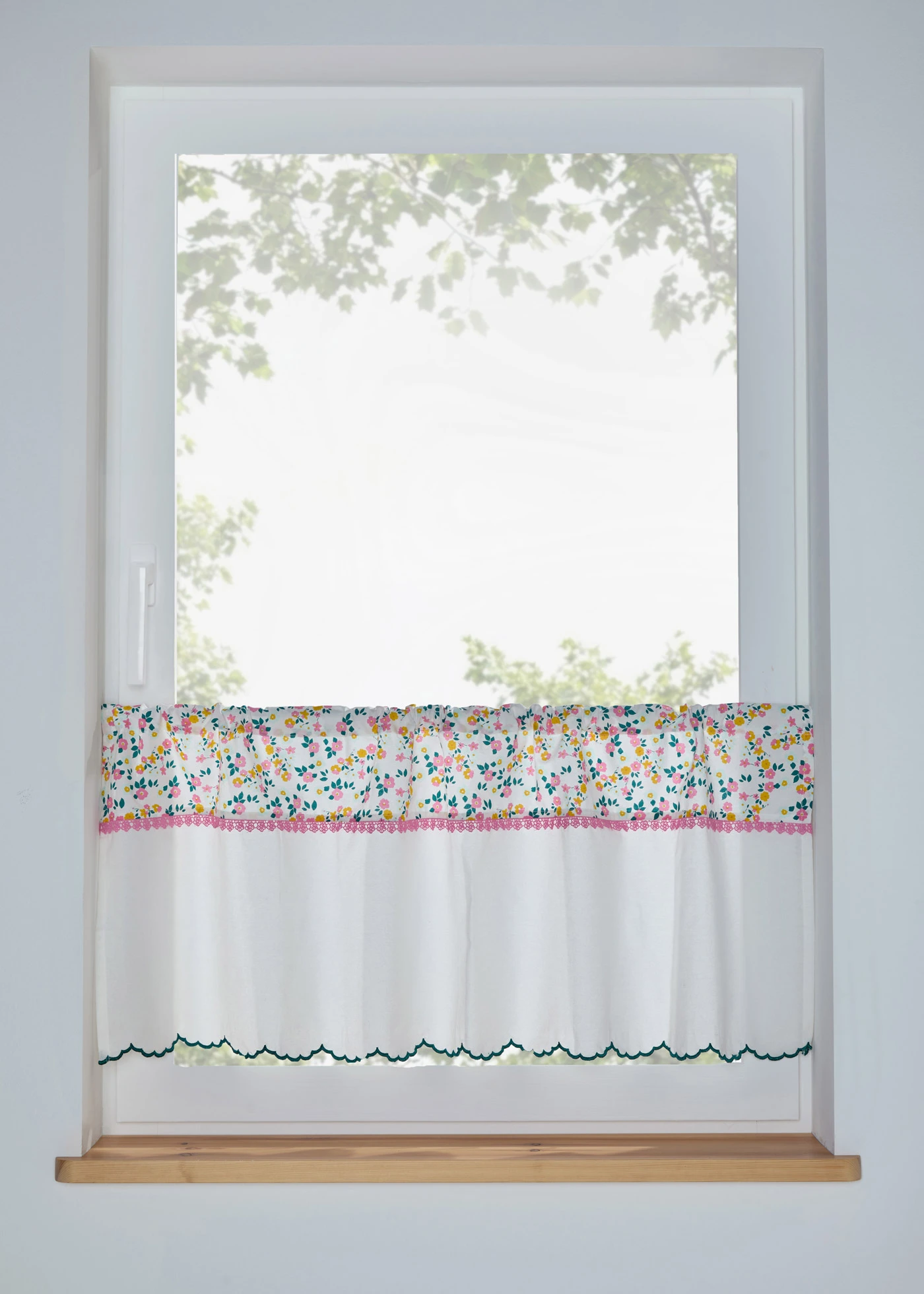 Brise-bise en coton avec dentelle • rose-blanc-bleu-jaune • Boutique bonprix