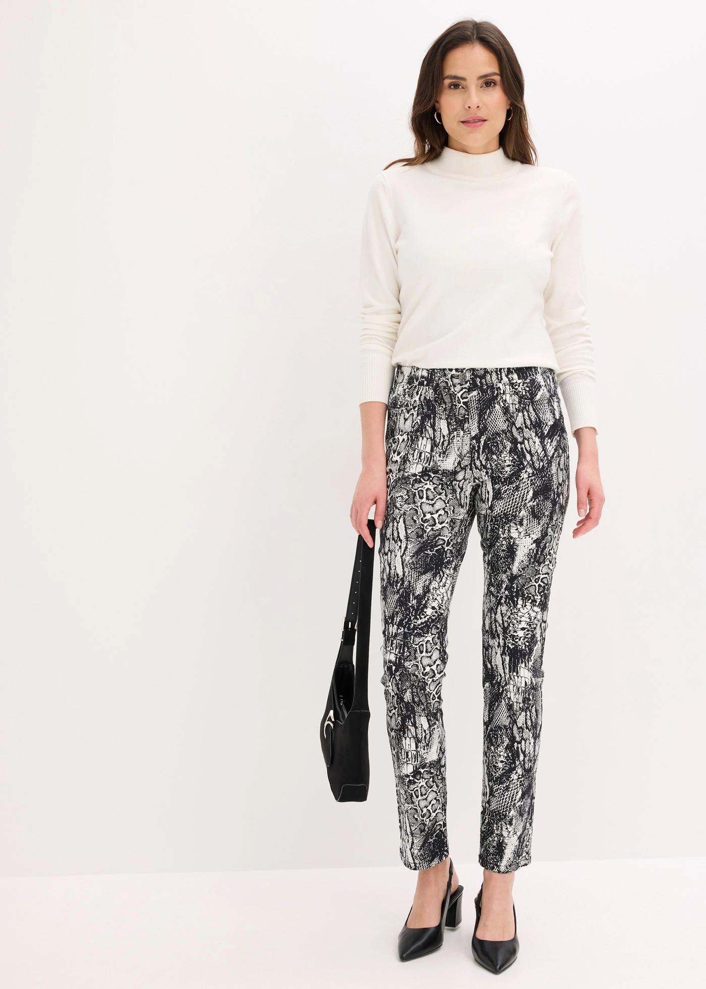 Stretch broek • zwart-parelwit slangenprint • bonprix online shop