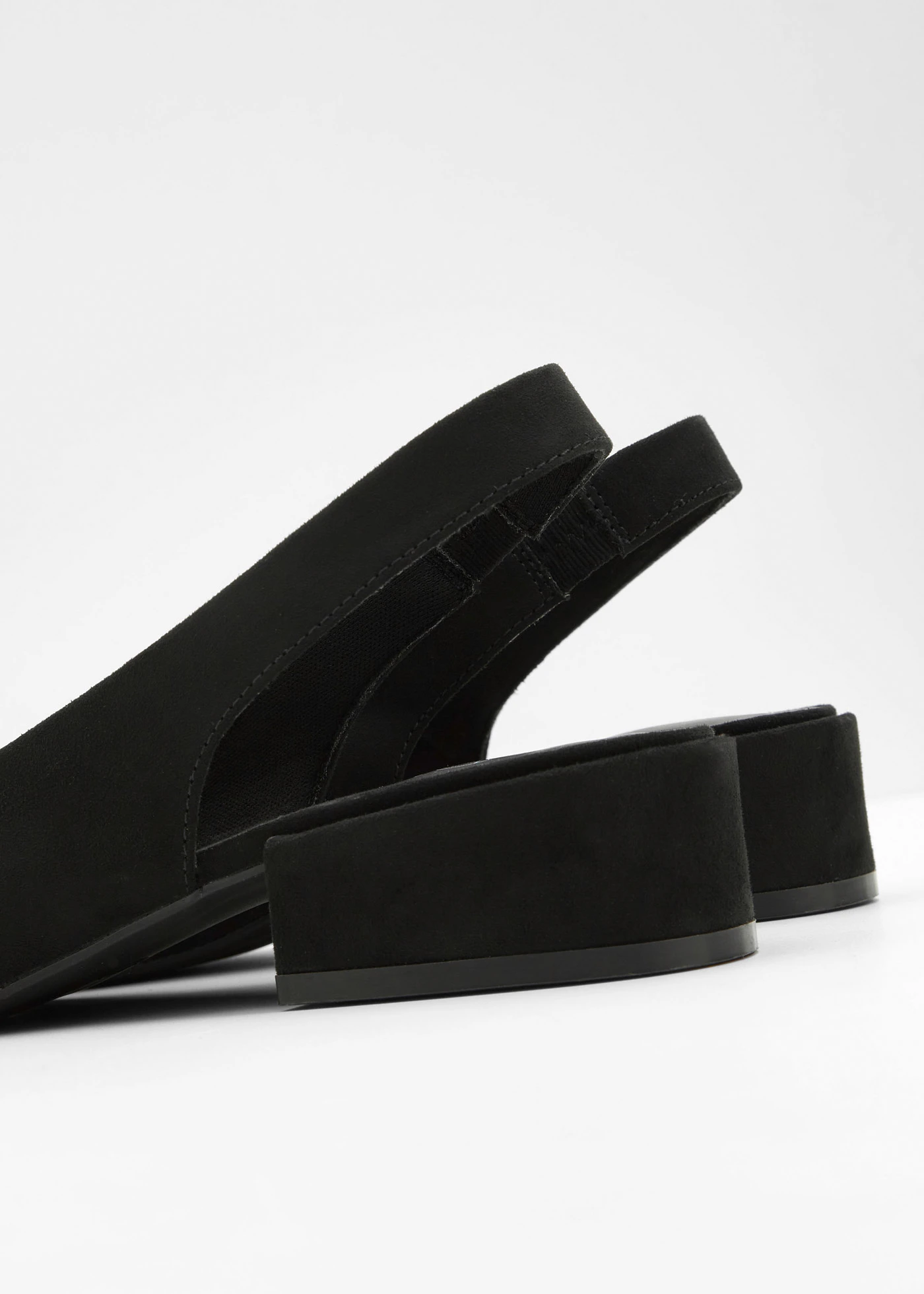 Pantofi cu călcâi liber și toc plat • negru • magazin bonprix