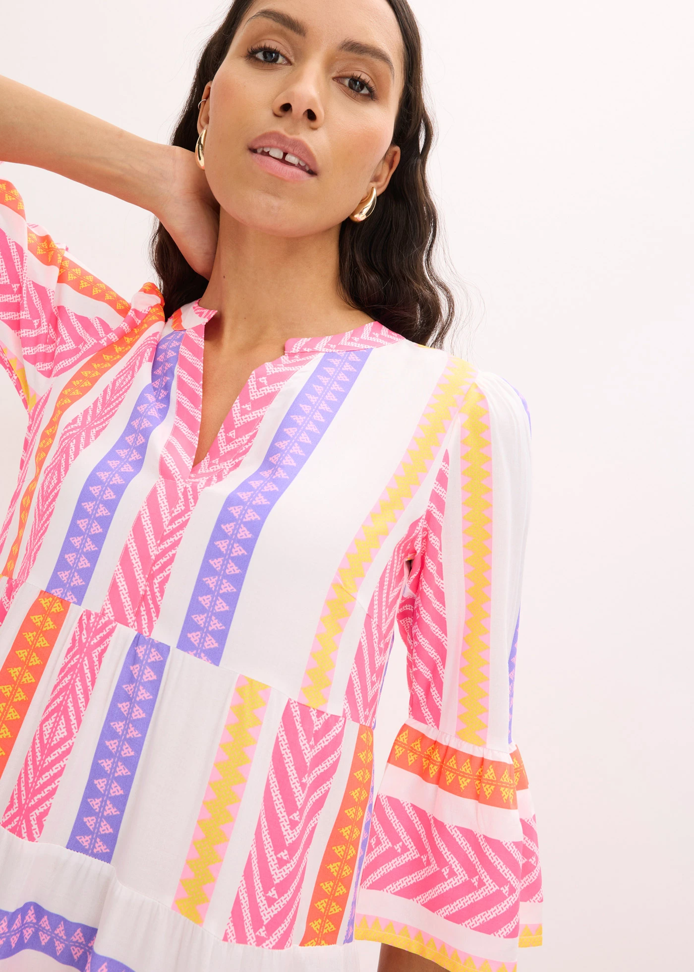 Maxi jurk van soepele viscose • wit/neonpink/neonoranje met print • bonprix online shop