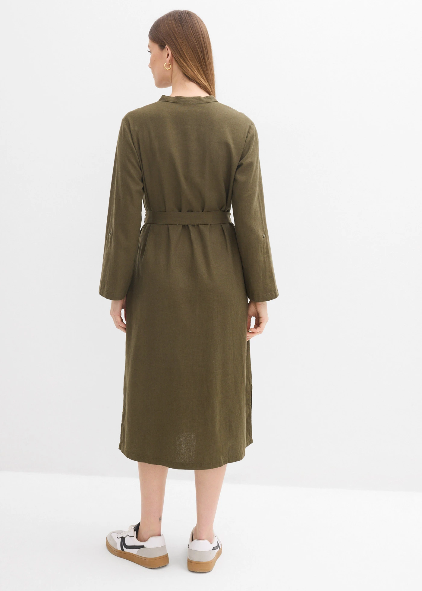 Jurk met zakken in een mix van linnen en viscose • donkerolijfgroen • bonprix online shop