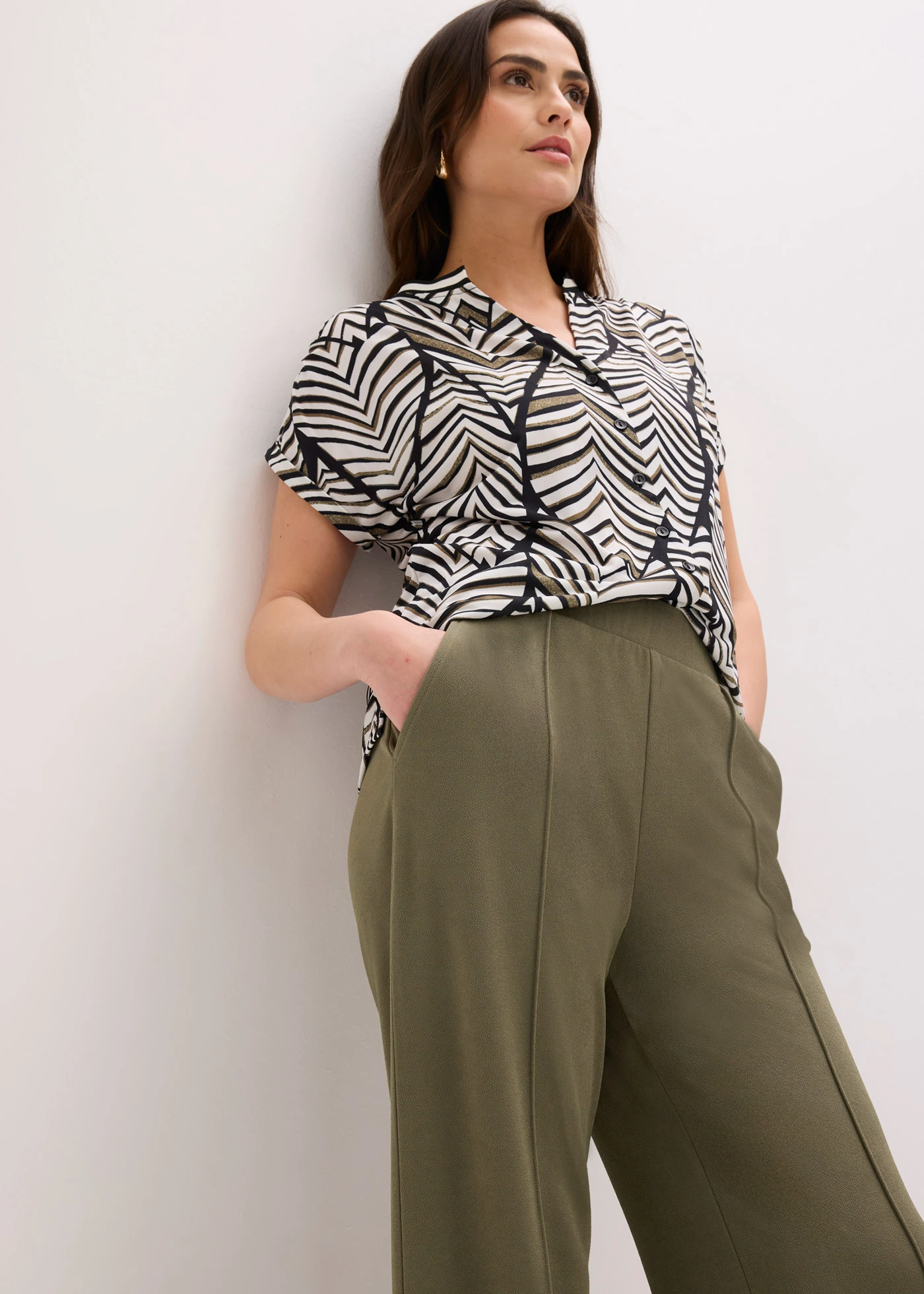 Pantaloni cu talie elastică din stofă interlock • oliv • magazin bonprix